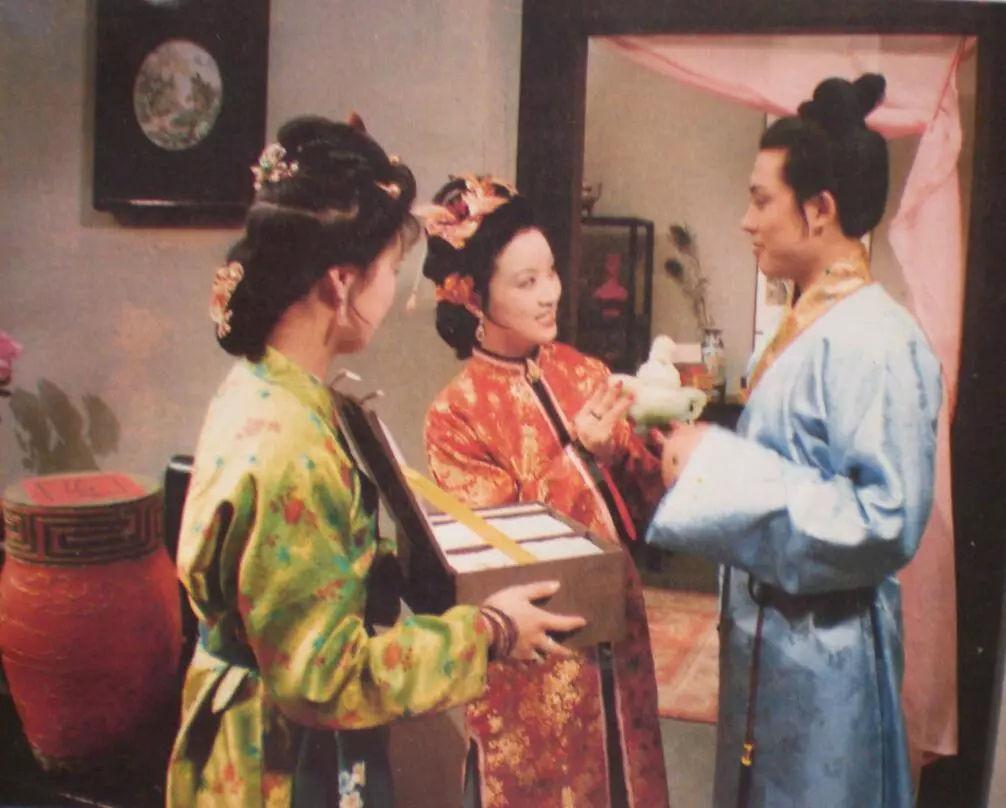 我国古代是“一夫一妻”，大户人家男主人妾再多，正妻也只有一个。正妻的权力远比想