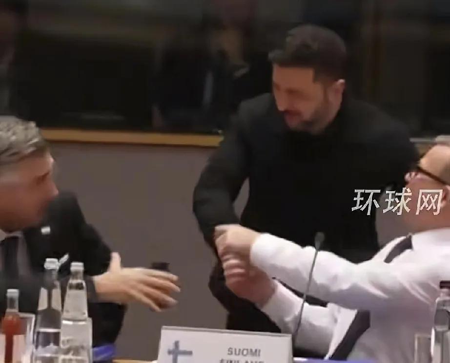 泽连斯基又高兴了!欧盟理事会主席当着各大媒体面,称乌克兰是未来的欧盟成员国,还