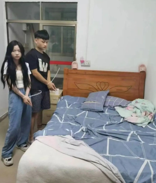 为什么中间那个没有对象？