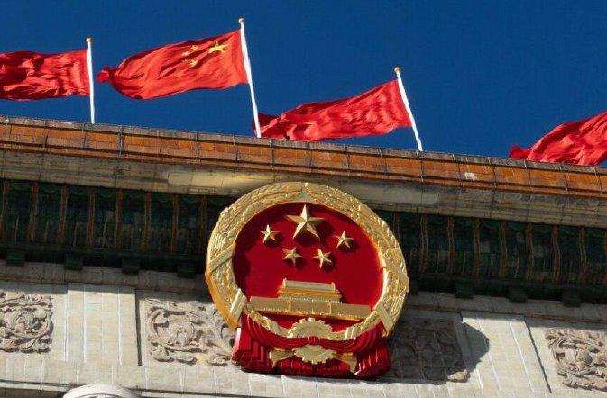 中国自10月14日起对美国船舶征收特殊港口费。美国于2025年10月14日起对