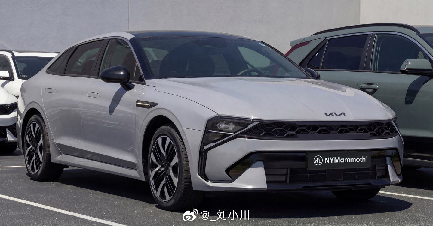 下一代起亚K5谍照&渲染图图1为下一代起亚K5谍照，图2至图6为新车渲染效果图