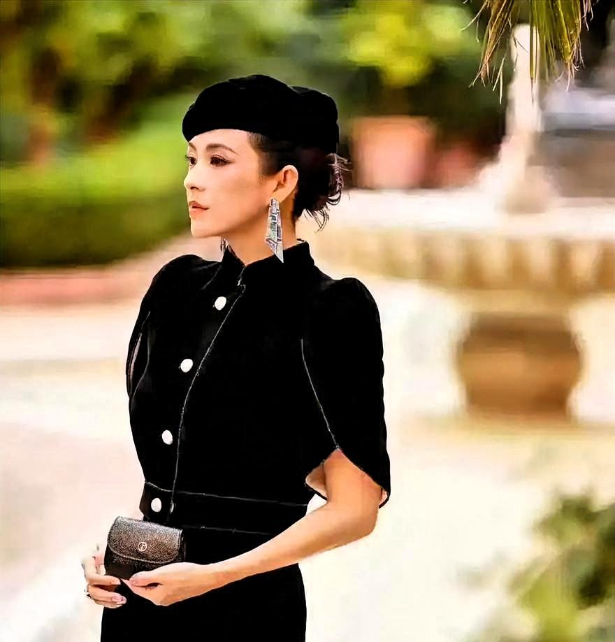 我就问一句：谁他妈传的章子怡是被甩的？卓伟这回说了大实话。不是P2P暴雷，是