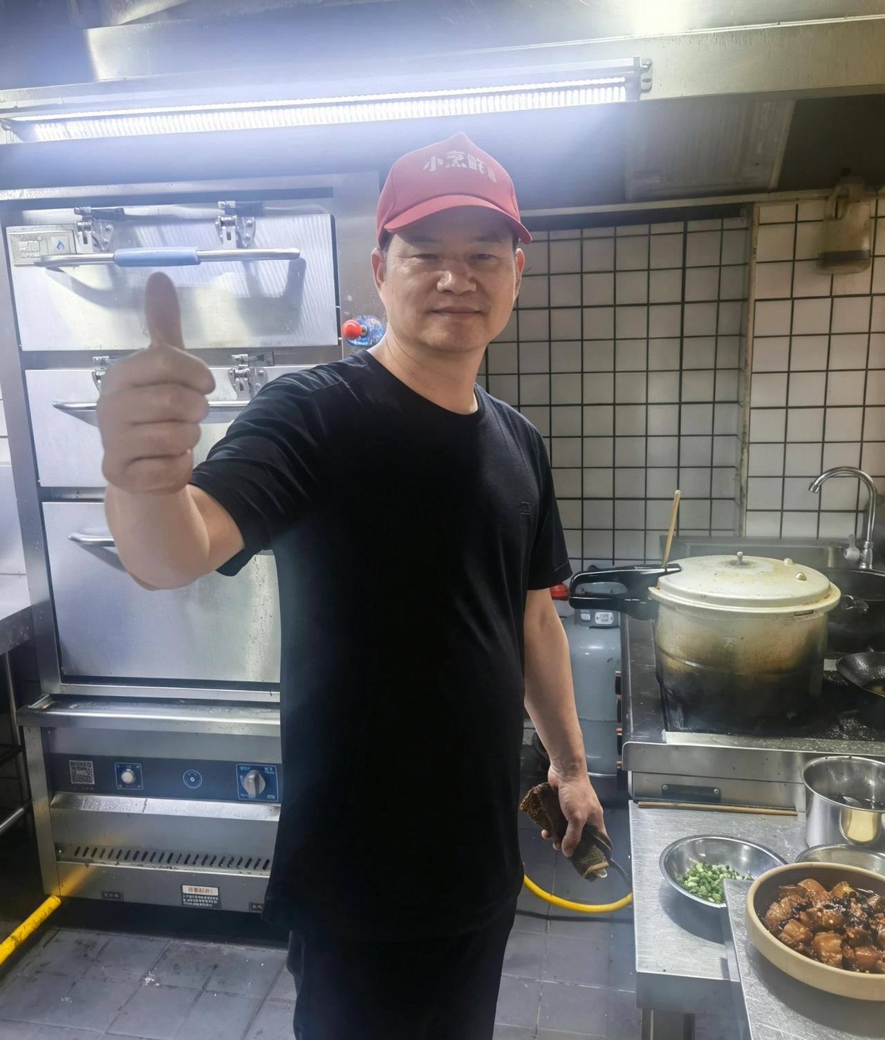 姚小勇：在市井烟火里，用新鲜食材熬出餐饮的长期主义文/中国湘菜文化大师邓杰