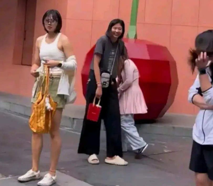 世锦赛中国女排被法国吊打，全国球迷粉丝痛心疾首！可赛后看到一些球员没有一点羞耻心