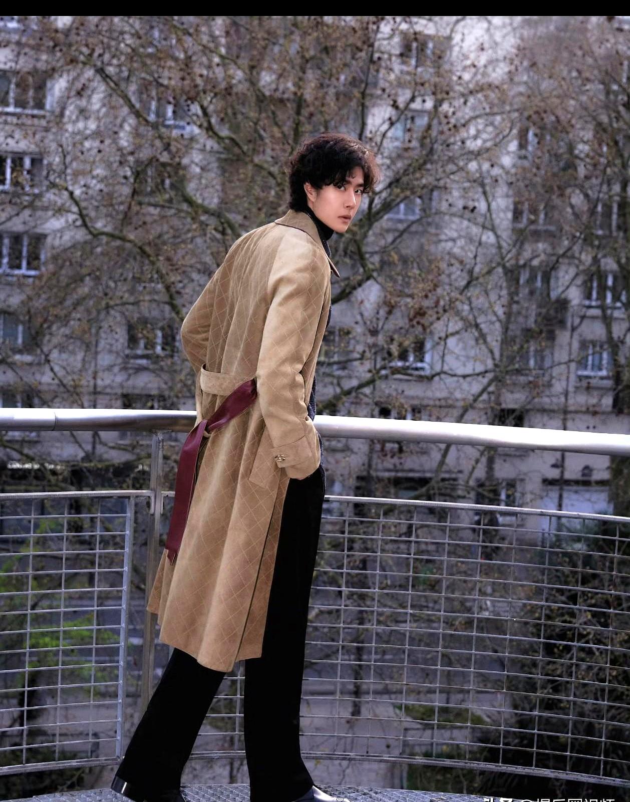 没人想到，王一博这次直接刷新中国艺人巴黎时装周纪录。手握LOEWE、LACO