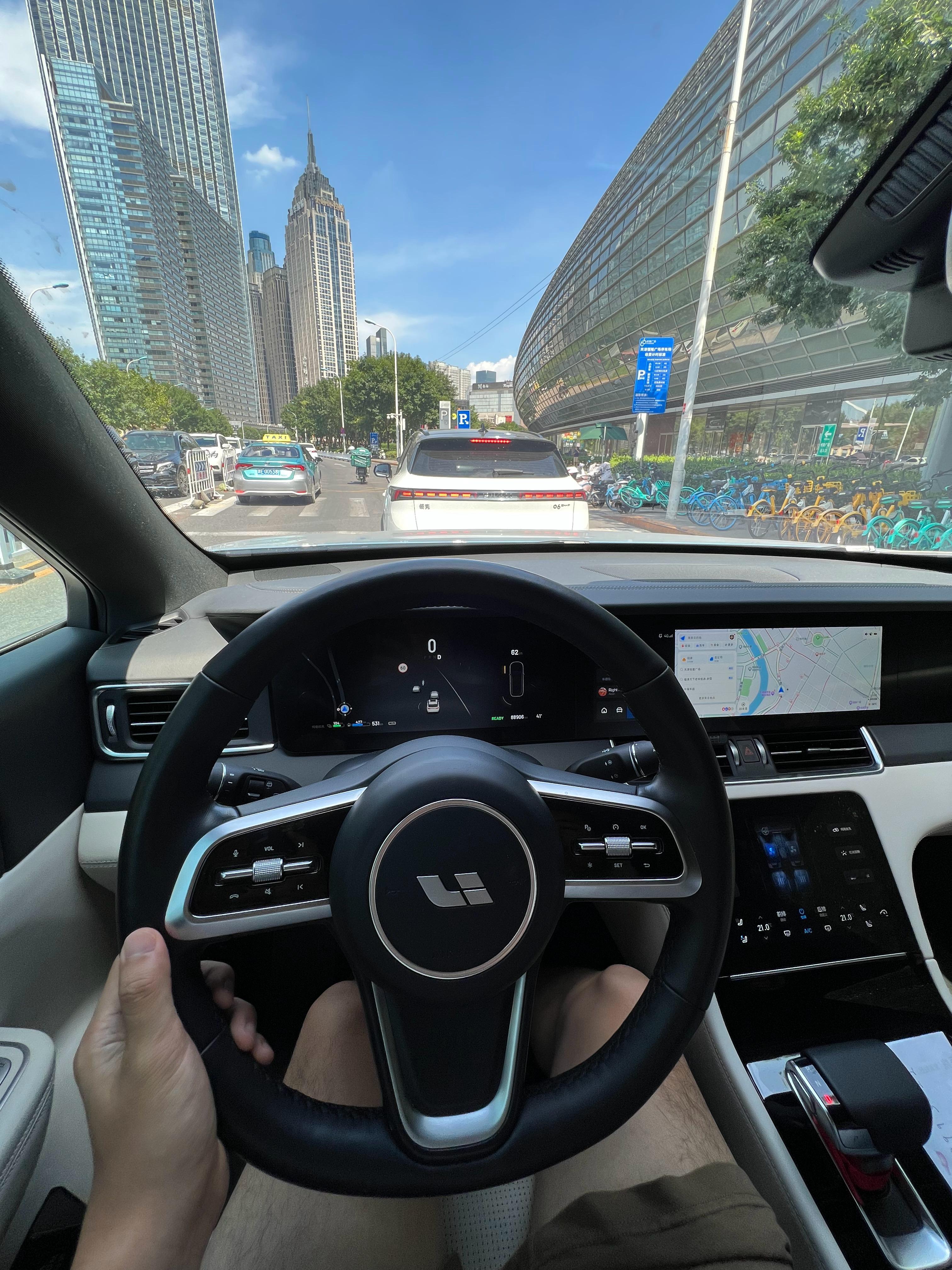 嘿嘿嘿理想ONE88888公里了这车就是纯粹走长途，还有带娃用。平时我是不太爱