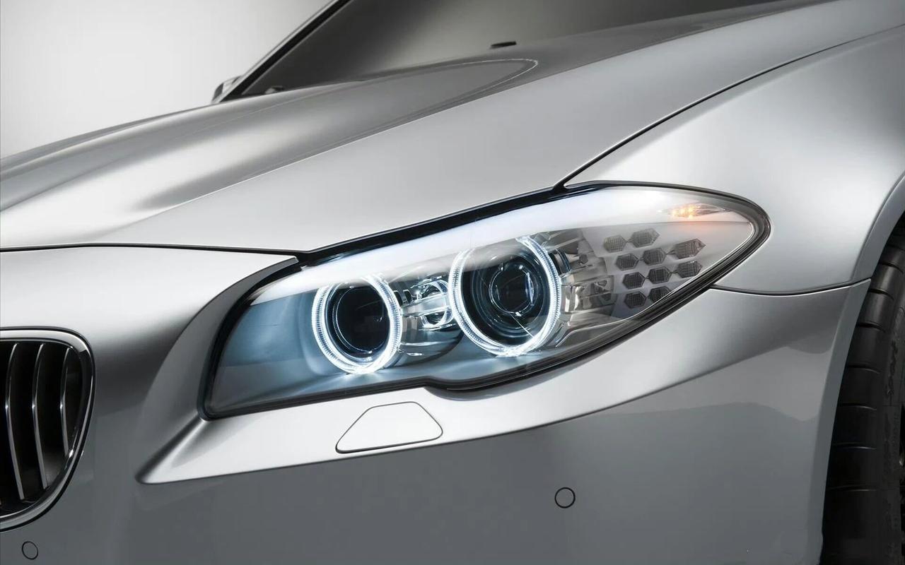 宝马最不该放弃，也不得不放弃的设计说句夸张的话：十年前的宝马是凭这对天使眼力压奔