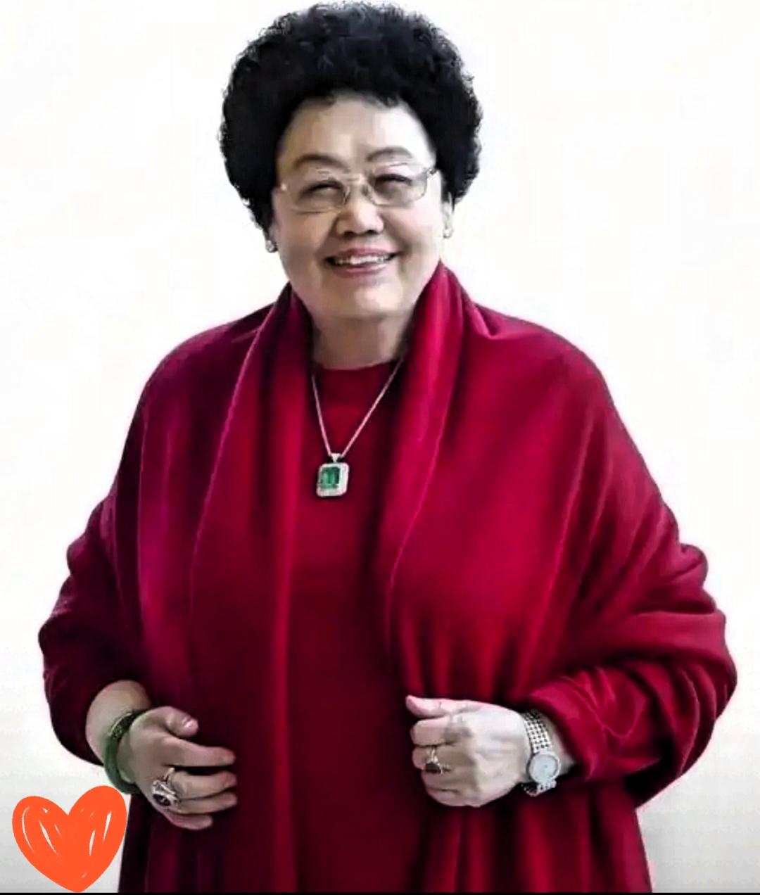 千亿身价的陈丽华走了，85岁，还是没扛过病魔。很多人的第一反应是，原来首富也