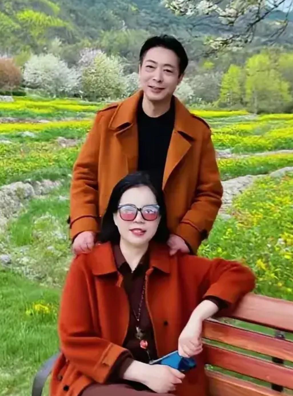 “李圣编剧、许敏总导演、杜新枝副导演、姚师兵总监制、郭希宽副监制、采桑制片人、熊
