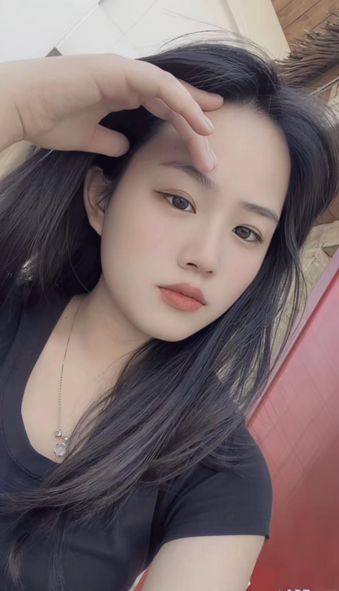 真讽刺啊，感觉自己就像个笑话……