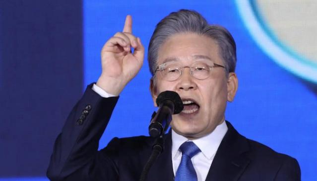 李在明在华盛顿一句“安全靠美国，经济不再靠中国”，把韩国出口三成市场、六成零部件