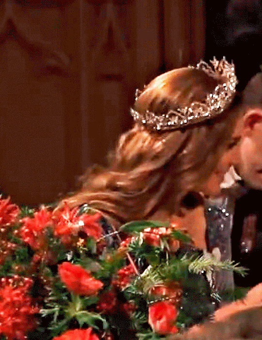 威尔士王妃凯瑟琳凯特王妃惊了个大喜啊