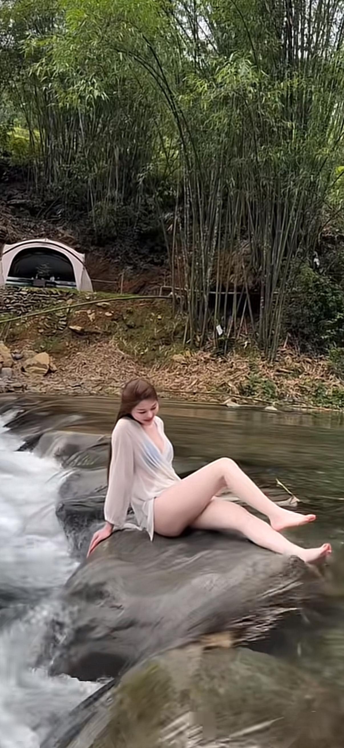 试对：桥下有水水追水寺外闲雾雾锁雾******网图侵删