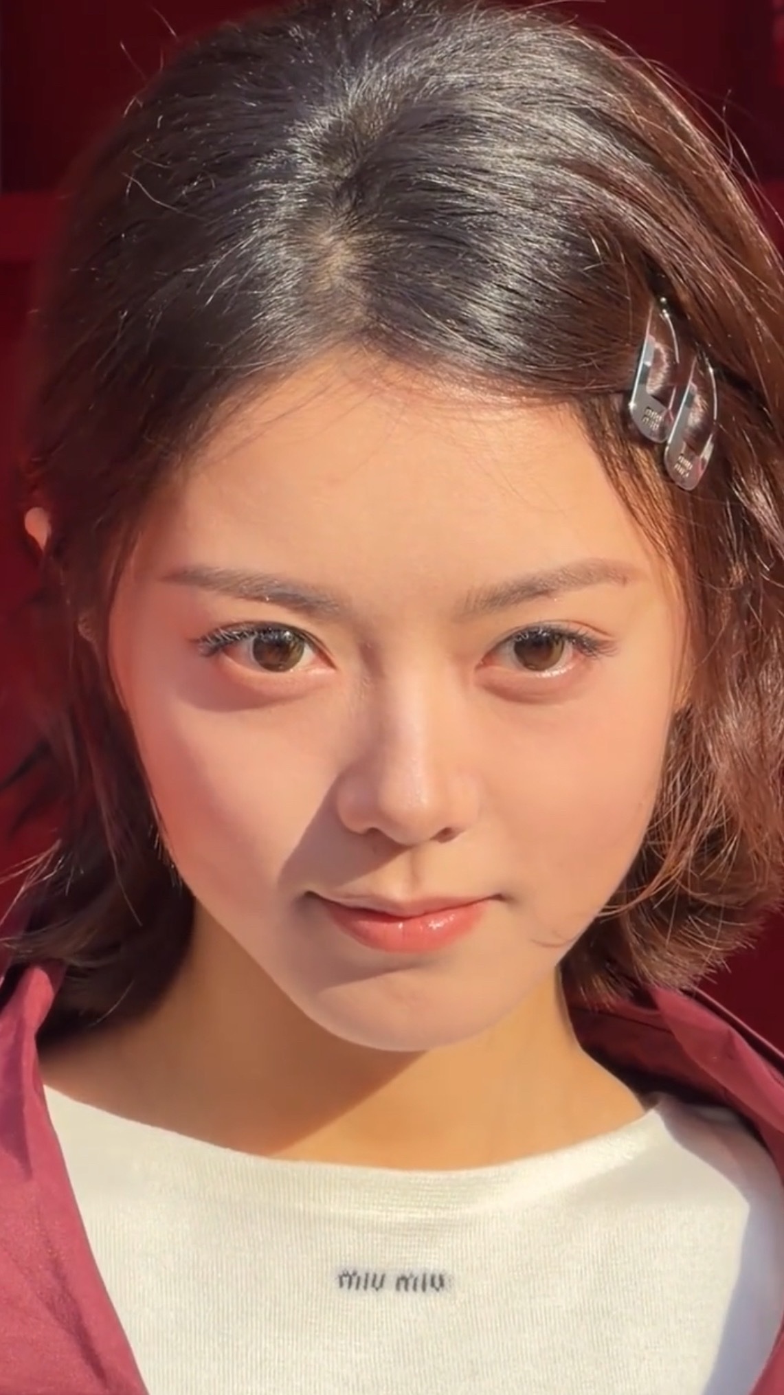 看看miumiu上海活动三大00小花生图状态：刘浩存赵今麦李庚希