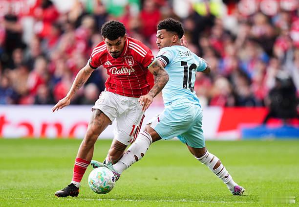 诺丁汉森林4比1伯恩利吉布斯-怀特这是杀疯了啊！保级关键时刻，主场0-1落后于