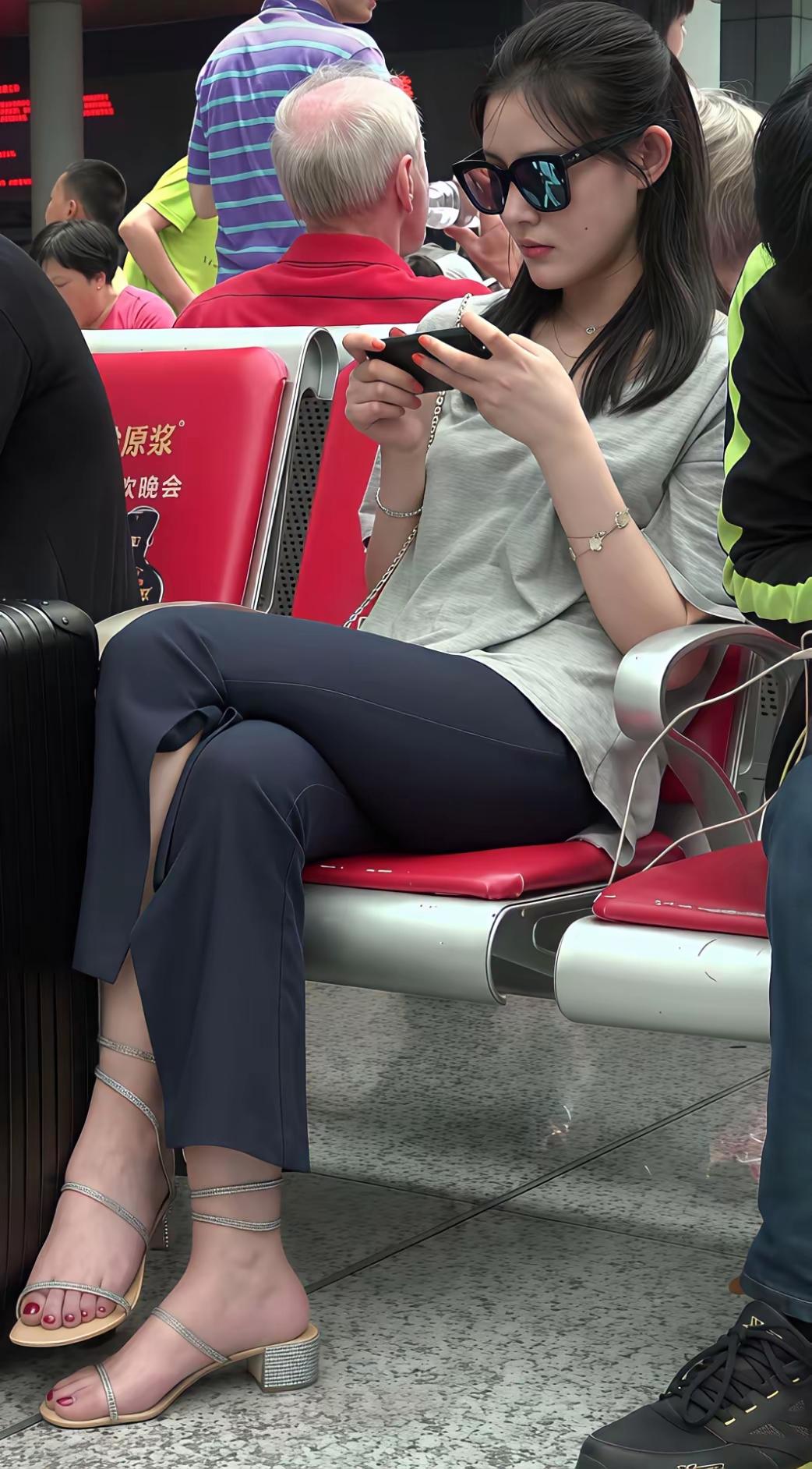 火车站的随拍什么样的女性才叫有气质?