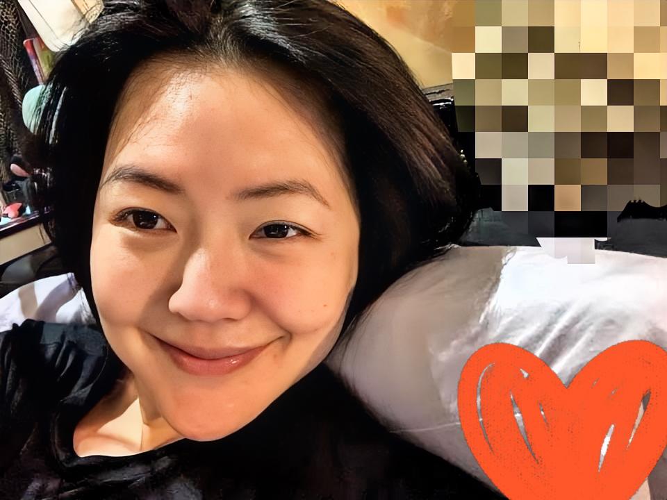今晚的金钟奖舞台，最动人的一幕莫过于小S的回归。在挚友蔡康永的陪伴下，她站上金
