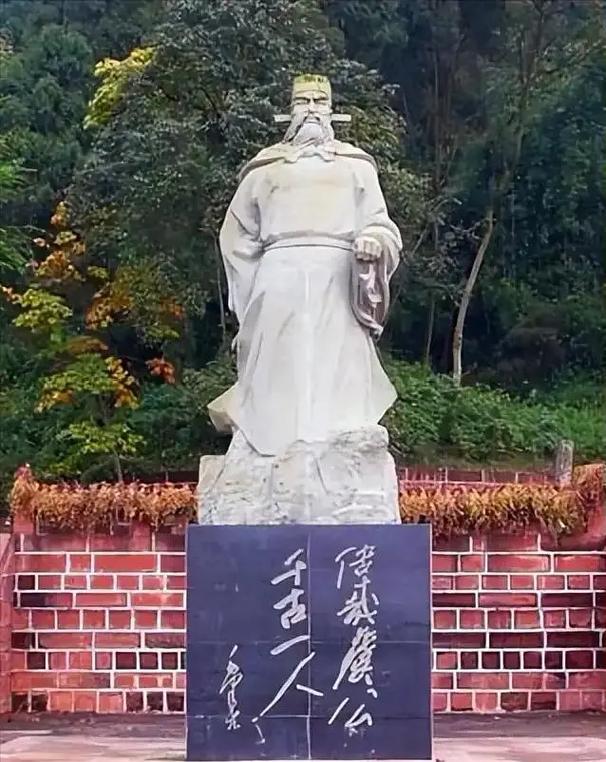 虞允文，南宋第一狠人。完颜亮带了六十万大军南下，号称百万。金兵的战马踩过淮河
