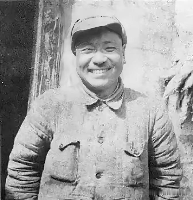 1945年，地下党员获授军统中将，戴笠要亲自接见，组织紧急下令：立刻撤回解放区