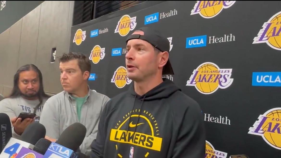 雷迪克谈到东契奇回归球队：“卢卡的感觉非常不错，他的状态明显恢复了不少。他也进行