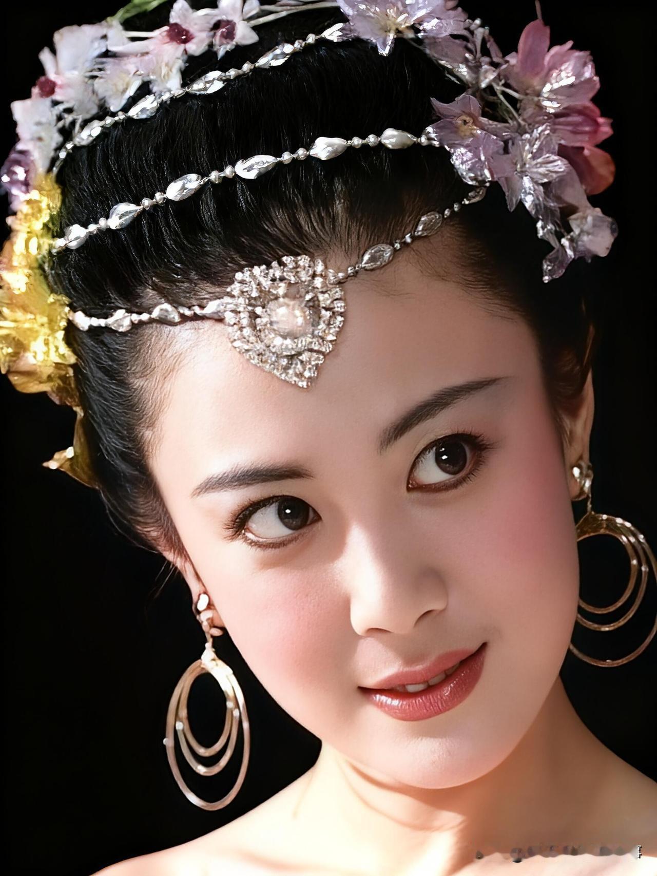 史上最美狐妖定妆特辑（珍藏版）傅艺伟被誉为“史上最美狐妖”，她塑造的苏妲己形象兼