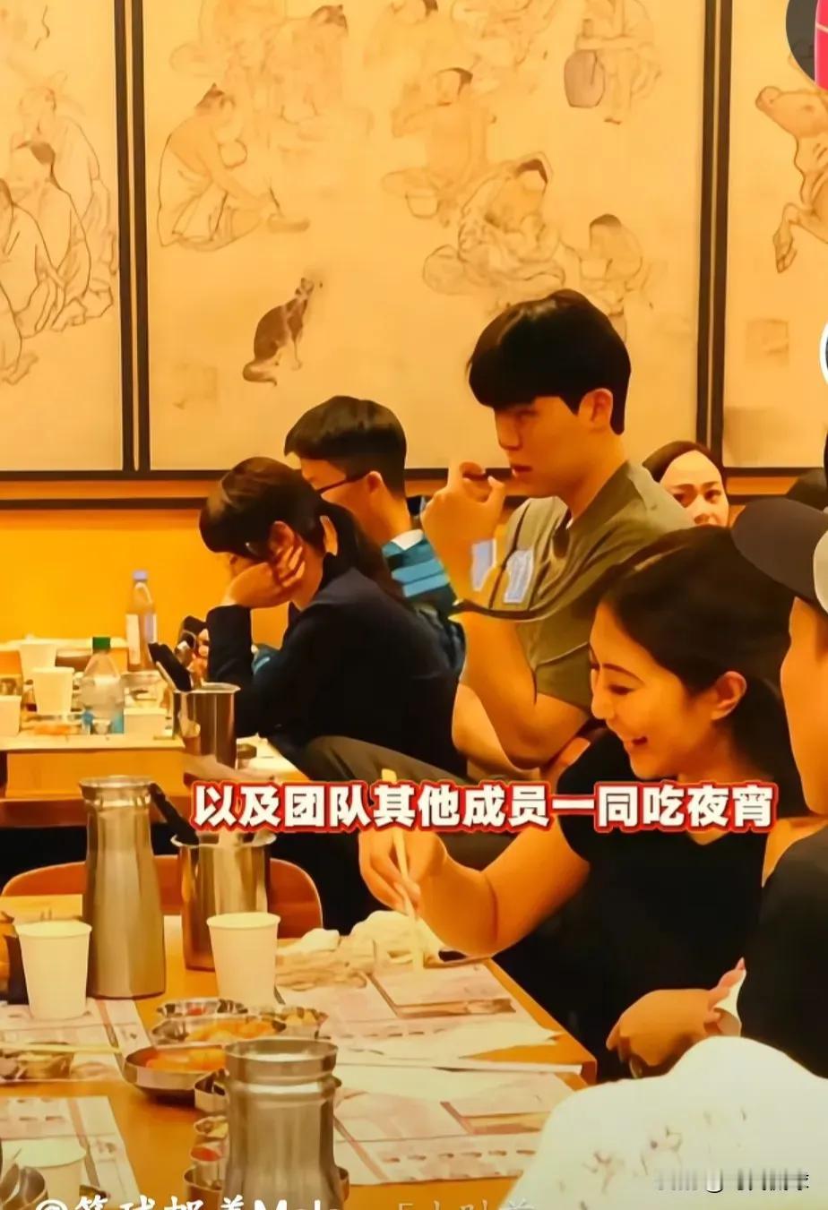 被骂的清空社交了，骂的好，就该骂杨瀚森，连徐静雨都看不下去直言完了马上要回来了。