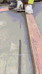 真想上去踩一脚