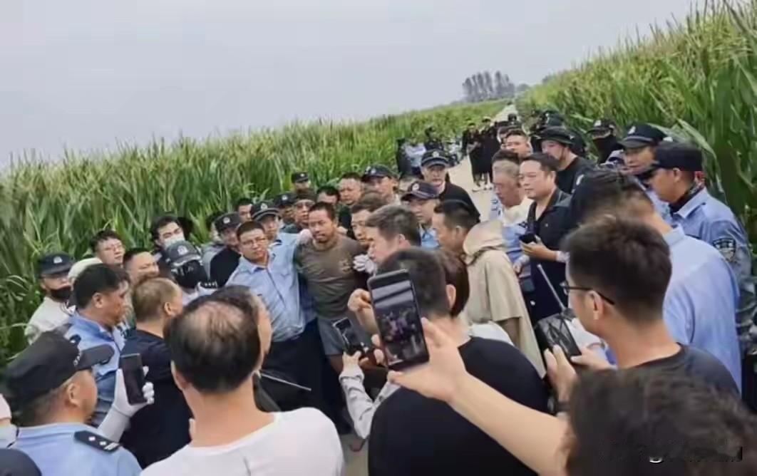 一桩恶性刑事案件，牵动豫南两地无数群众的心。河南驻马店西平县“7·30”刑事案件