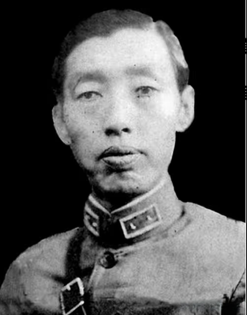 1958年5月22日12时，伊阳县公安局接到小店乡党委副书记李世成的电话：“不好