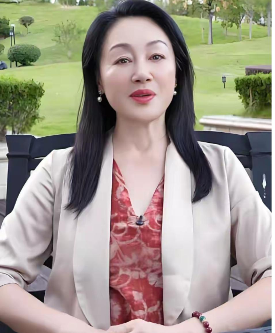 王姬：以前认为女儿被骗婚，现在庆幸女儿嫁得好娱乐