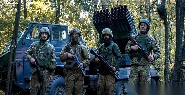 乌克兰一纸令下，所有外国雇佣兵，全部编入一线冲锋队。就这一句话，梦就醒了。之