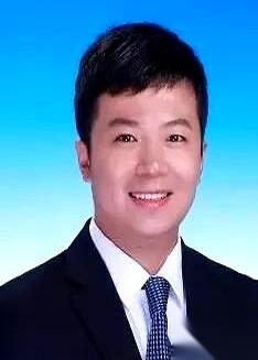 刷到一个新闻，给我看愣了。88年的，管理学博士，已经是一个县的代县长了。一上