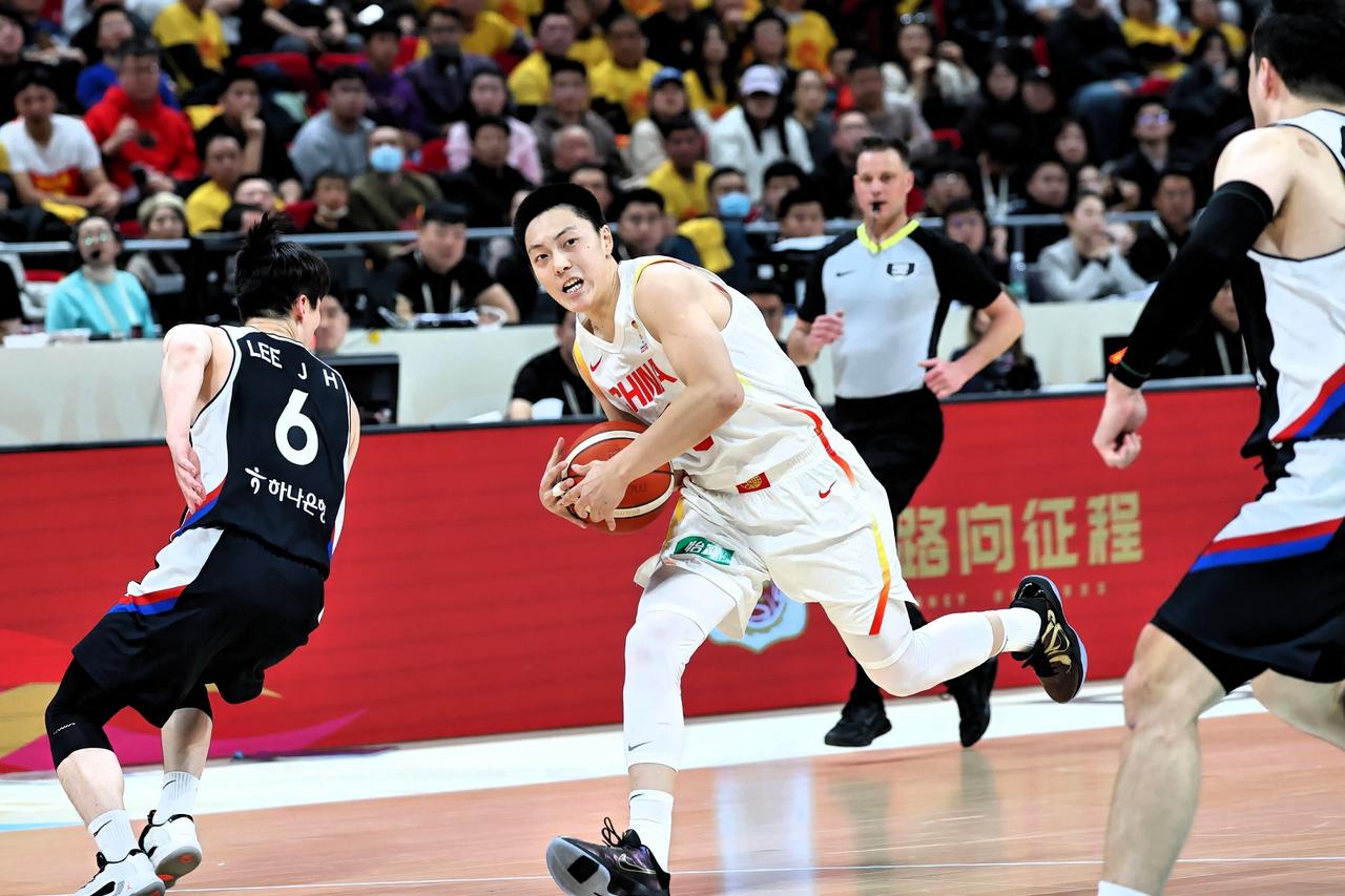 -80不敌韩国队，失利原因集中在球员表现、战术指挥、阵容备战等多个方面，具体如