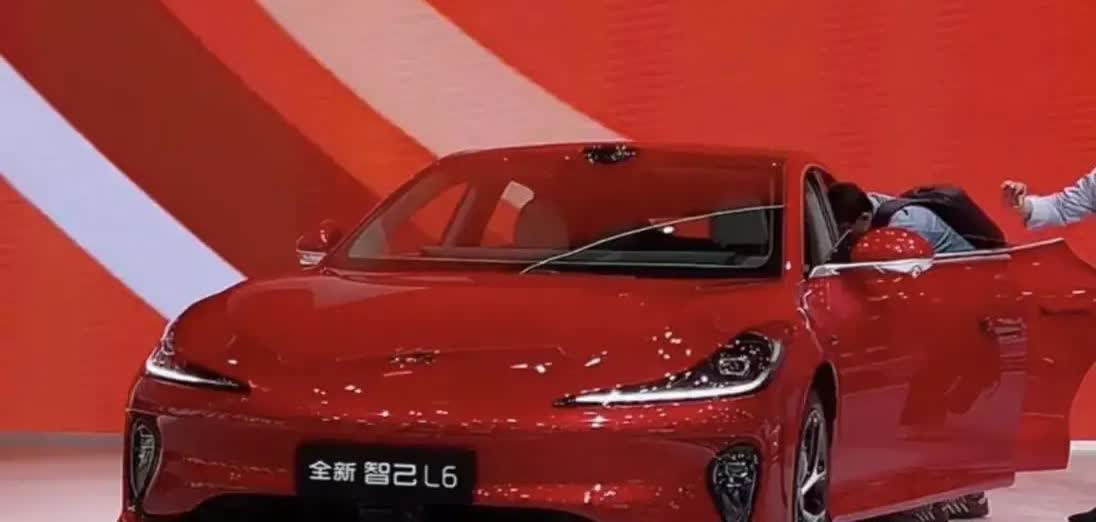 这就是赤裸裸的现实，加满60升油箱：美国——需450人民币日本—