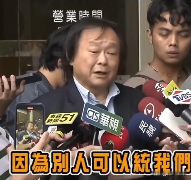 叛徒之子王世坚，也比绿党有高见！最近《沉默的荣耀》播出，让更多人知道王世坚是叛