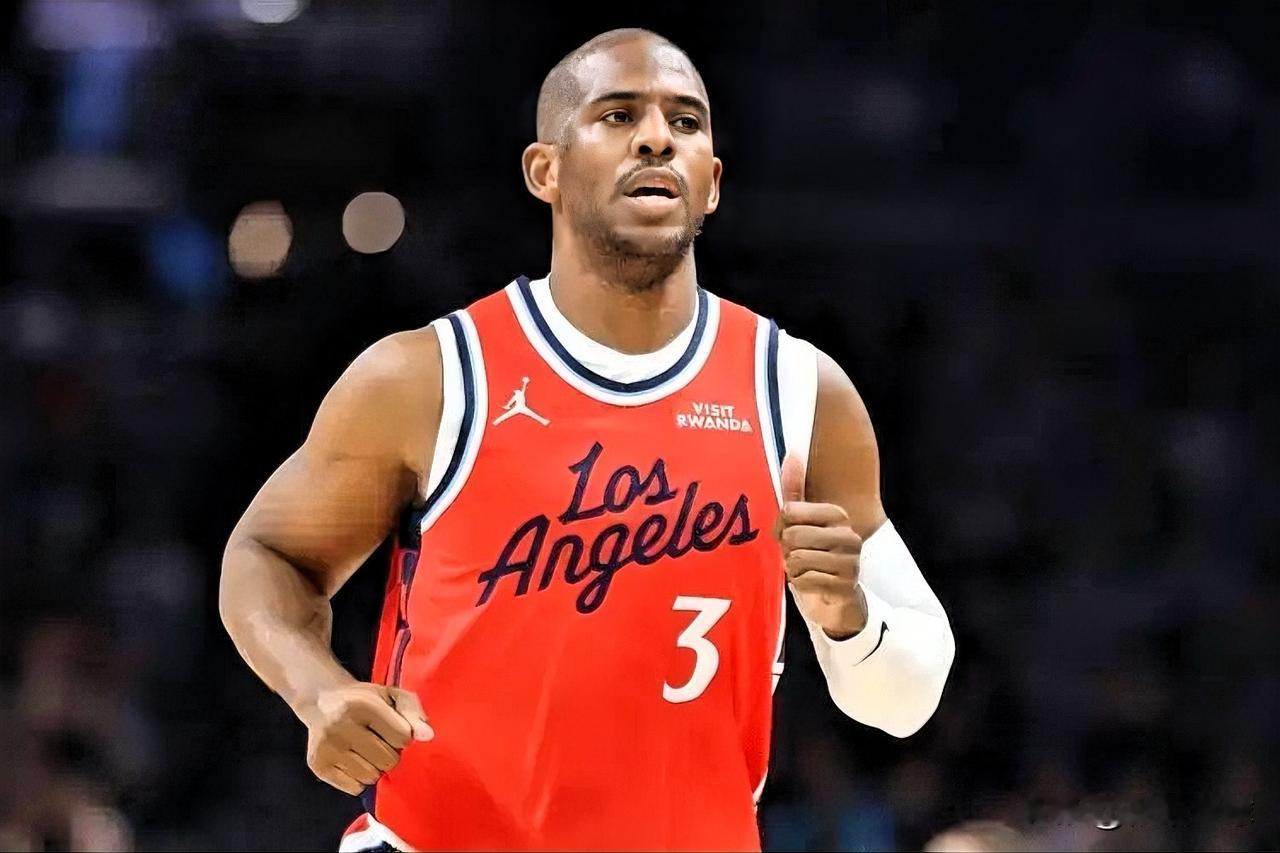 快船老将保罗终于宣布退役了！根据Shams的报道：老将保罗将会在本赛季结束后