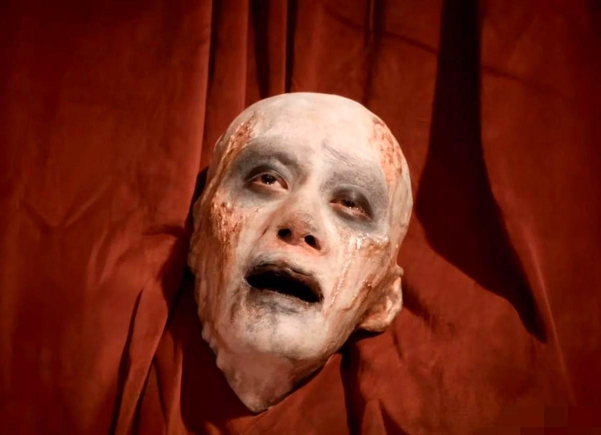 恕我直言易烊千玺新电影《狂野时代》因科幻悬疑+一人分饰五角的抽象表达引发分歧