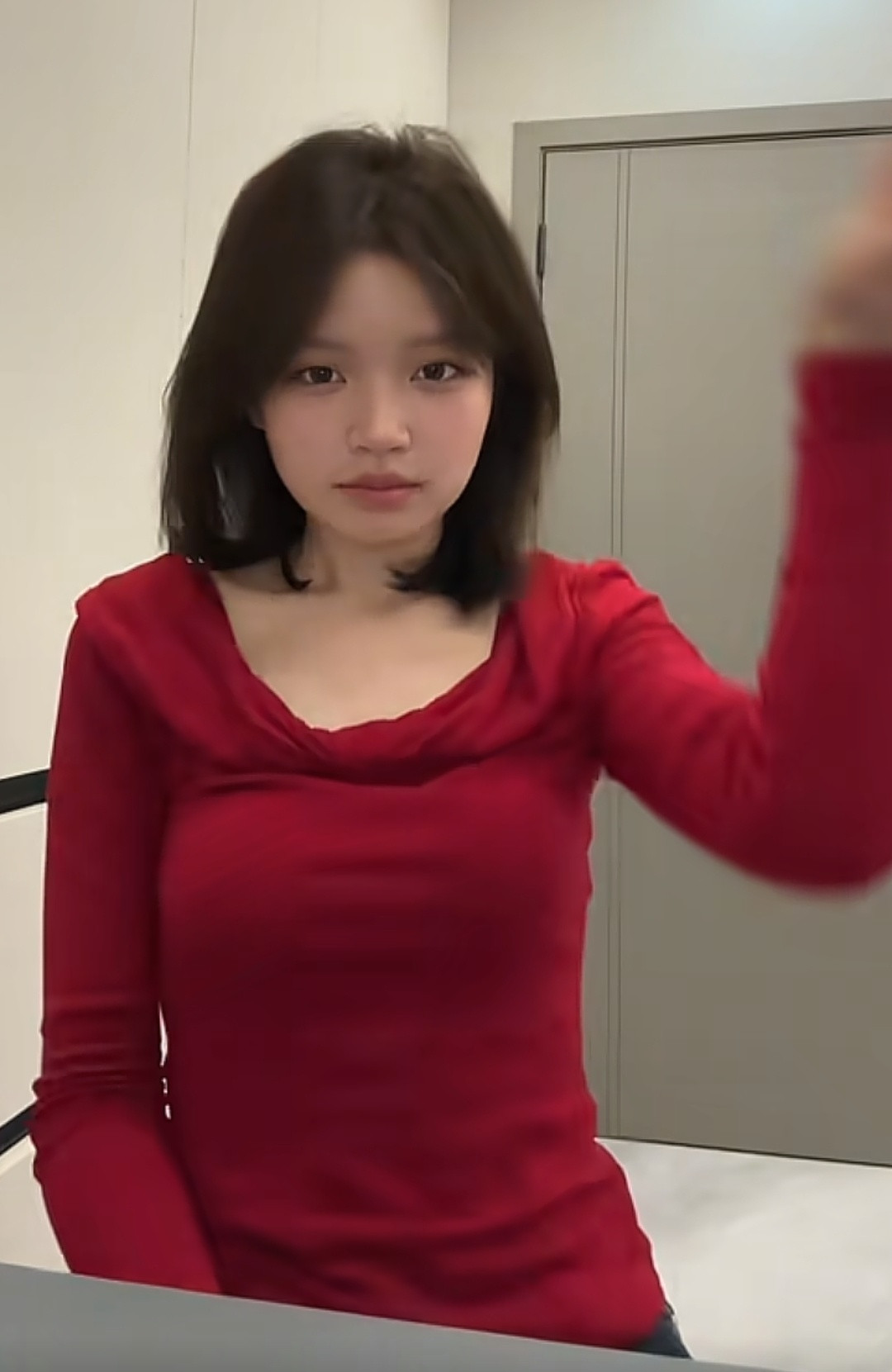 小妈祖的账号曝光了，几十万粉丝，也是个小网红。日常生活中也是特别漂亮，爱打扮，经