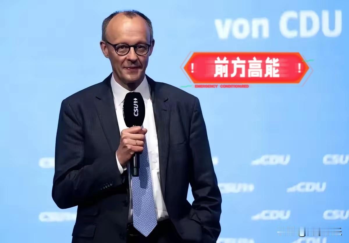 默茨在欧盟理事会的视频会上拍了桌子，镜头里他脸涨得通红，说要联合欧洲盟友给中国的