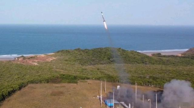 8月19日，巴西阿尔坎塔拉航天中心。韩国民营航天企业INNOSPACE的多用途亚