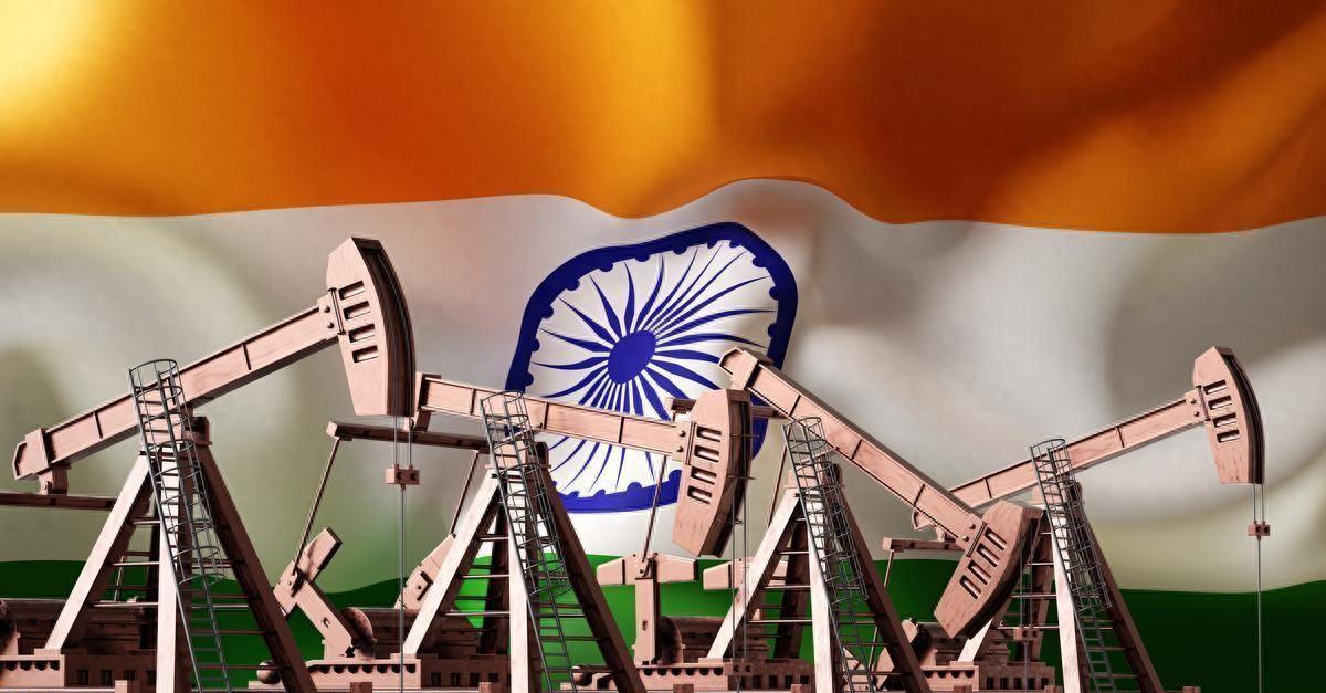 2026年开年第一天，印度就给全世界上演了一出魔幻大戏：多个邦的派出所门口，荷枪