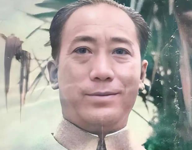 1945年，戴笠肃奸时，对汉奸潘三省很厌恶，就给他上了镣铐。唐生明去探望时，潘三