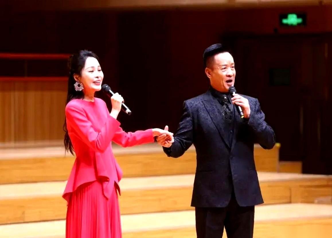 刷到女高音歌唱家龚爽离世的消息，第一眼定格在那个极其刺眼的数字上：37岁。而真