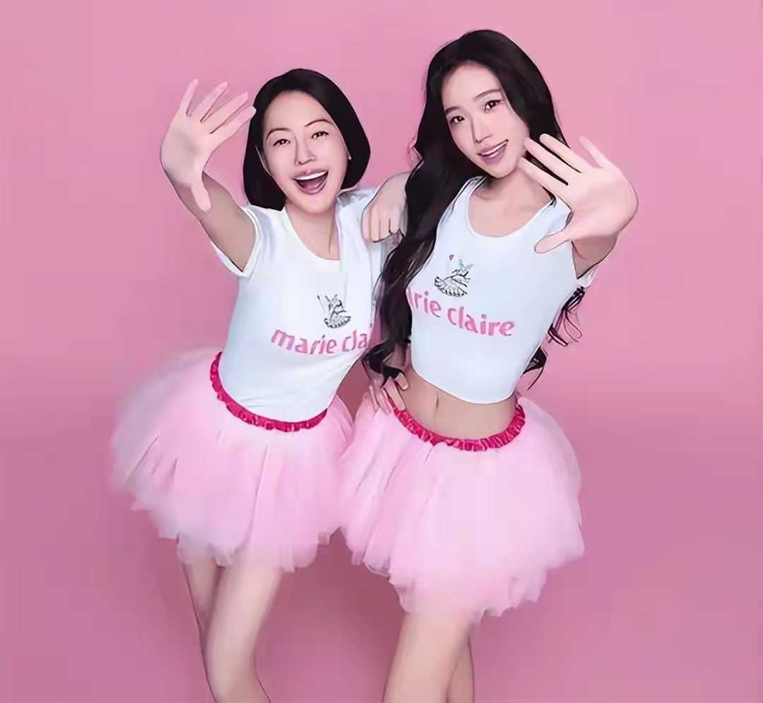 小S大女儿近照曝光！身材高挑皮肤黝黑，五官精致与姨妈大S好像