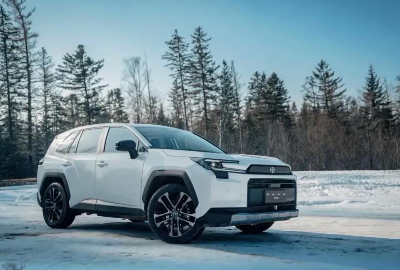 选择全球第六代RAV4荣放的十大非买不可的理由：1：全球超1500万用户之选