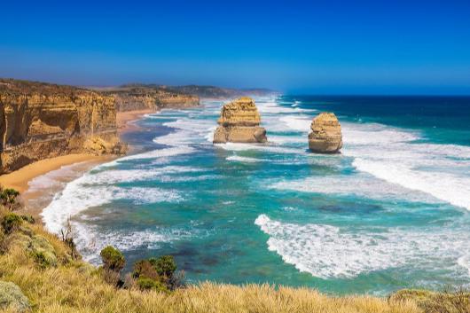 为什么欧洲那么多国家，就是不对中国敞开免签的大门呢？说到底，核心就俩字：不敢