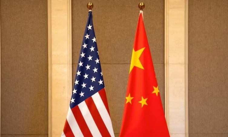中国出手！限制30-40名美国人离境。根据英国媒体当地时间周三（30日）援引知