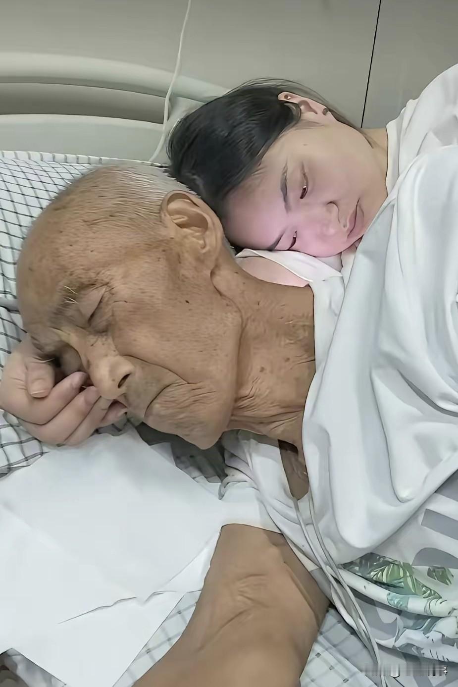 乍一看，也许你会多想仔细一看，你不知道发生了什么只有了解了故事以后你才会赞不