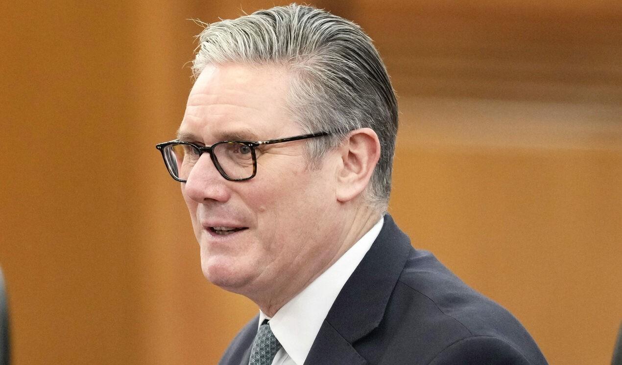 英国首相斯塔默访日只待24小时，高市早苗晚宴白忙活。他1月31号下午到东京，晚