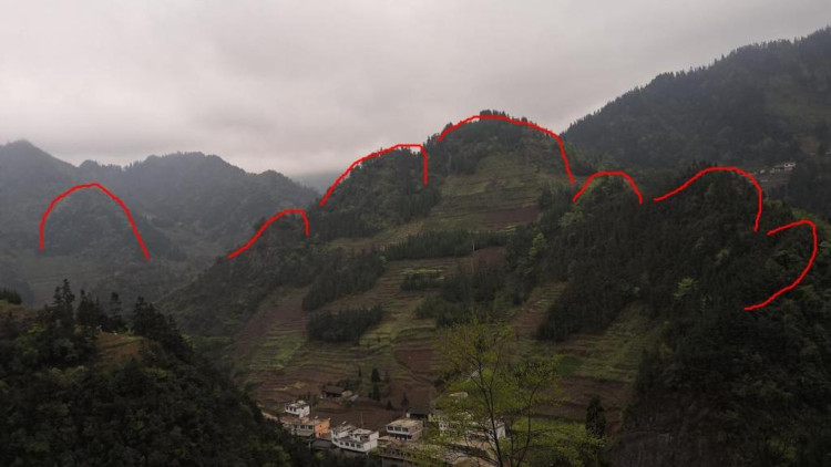 风水师说: 后有来龙,前有案山,后辈会出官